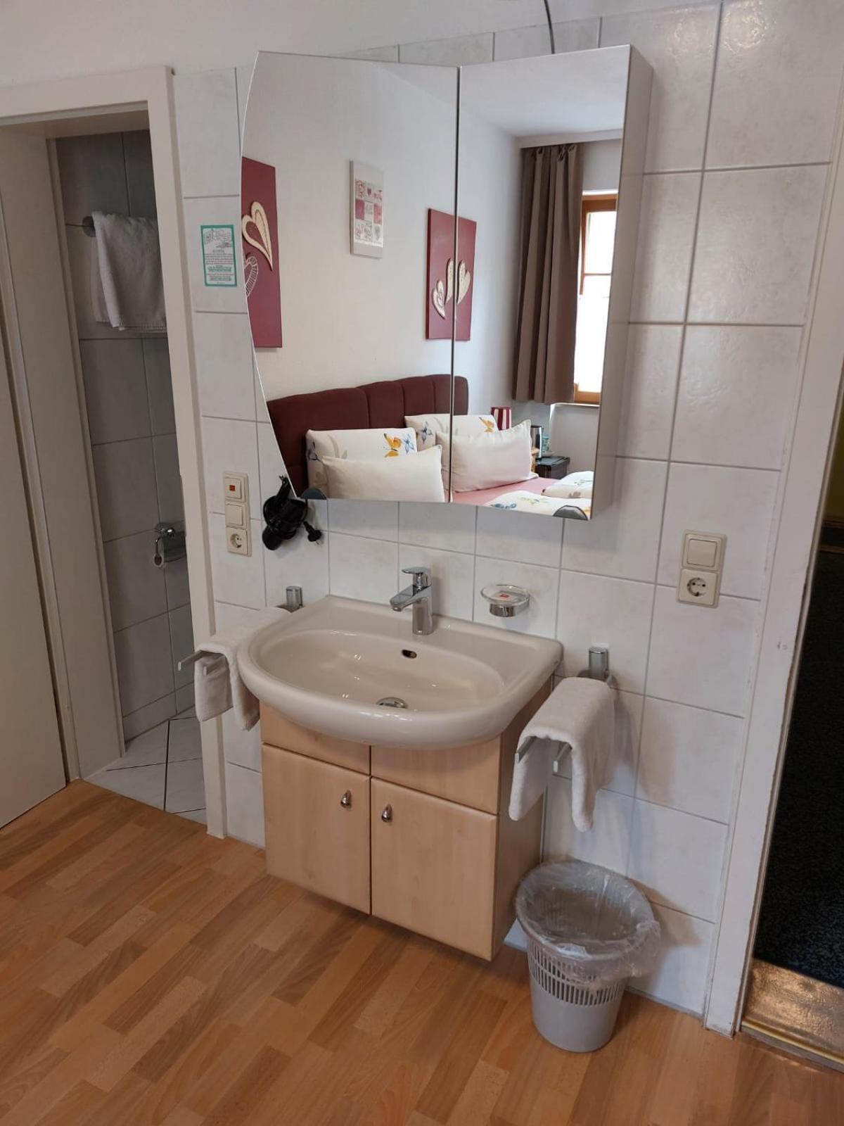 Schwabenstuben Doppelzimmer Meersburg Exteriör bild